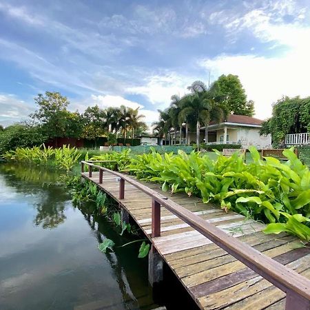 Ruen Maihom Riverside Cottage Kanchanaburi Exterior photo