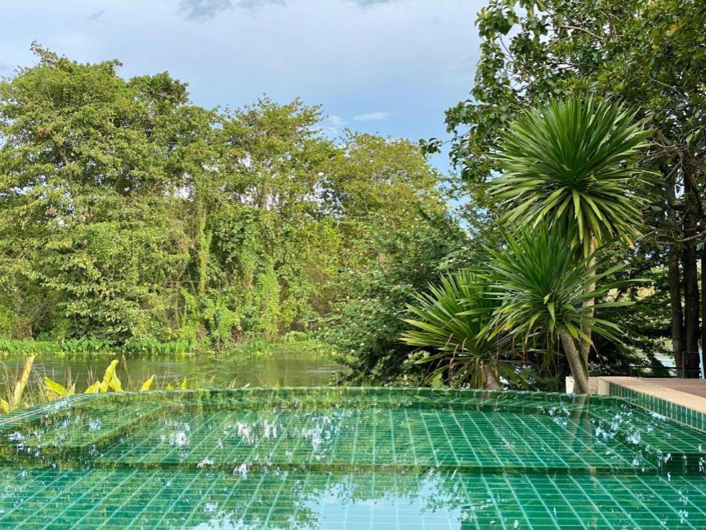 Ruen Maihom Riverside Cottage Kanchanaburi Exterior photo