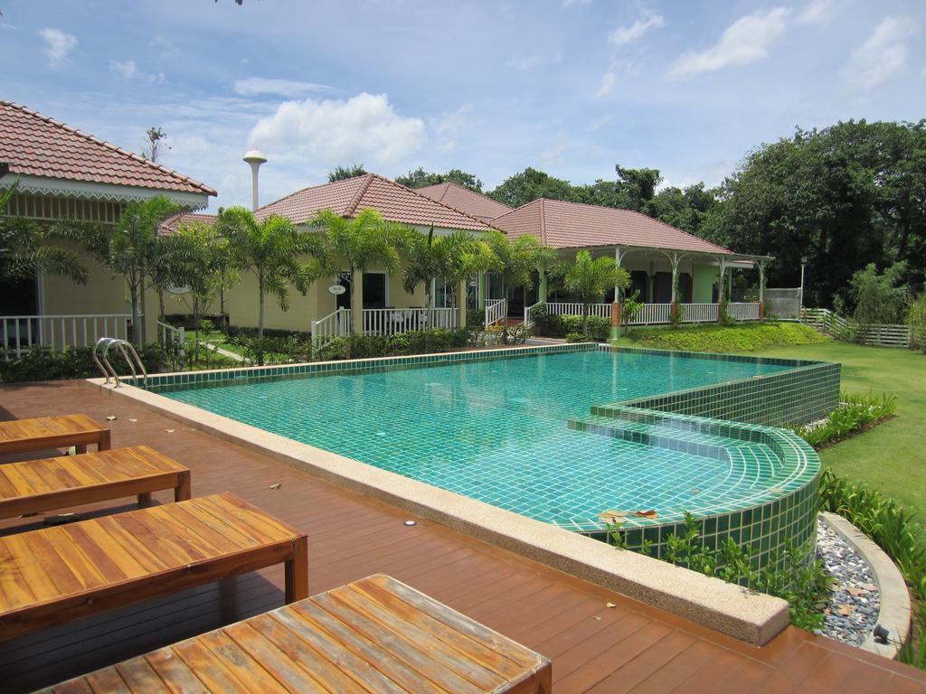 Ruen Maihom Riverside Cottage Kanchanaburi Exterior photo